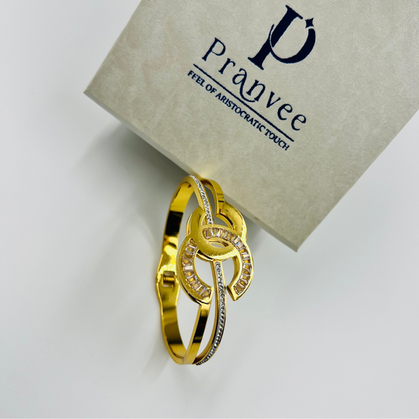 Liora Loop Bracelet