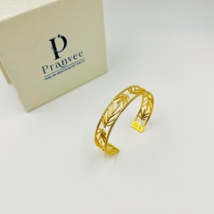 Leaflace Cuff