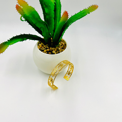 Leaflace Cuff