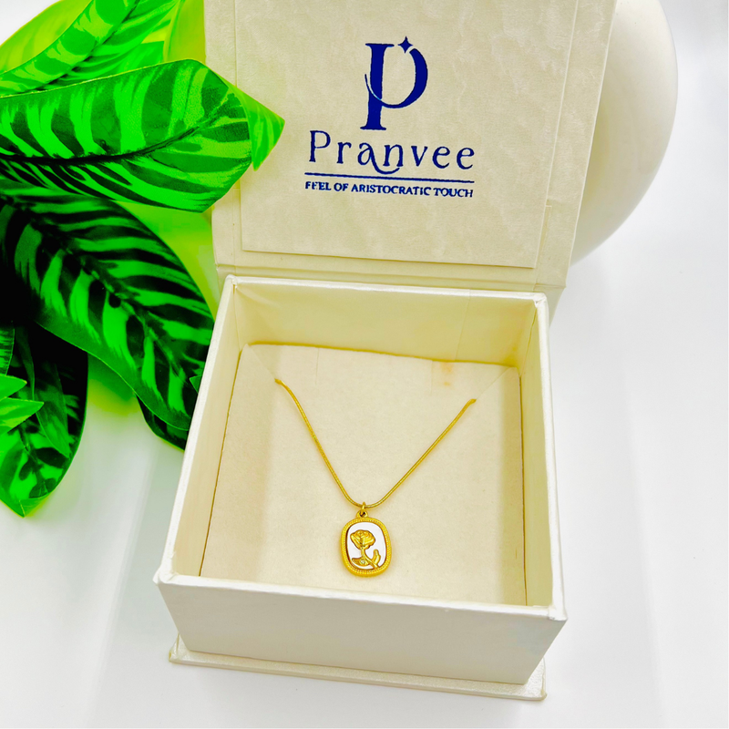 Golden Bloom Necklace