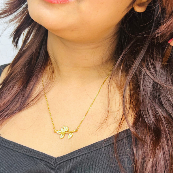 Golden Leaf Whisper Necklace 🌿✨