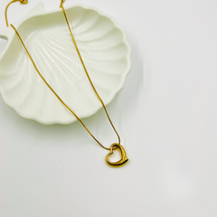 Heartline Whisper Necklace